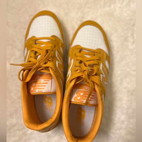 Men’s new balance sneakers - Picture 3 of 5